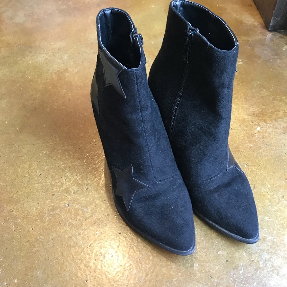 NastyGal Star Boots - Picture 3 of 4